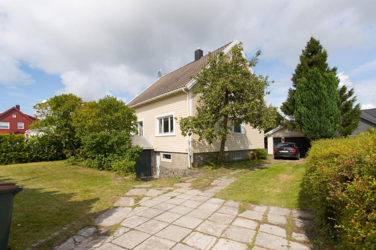 Mandal Apartment Mit Moeglichkeit Ein Boot Zu Benutzen Und Angeln Luaran gambar