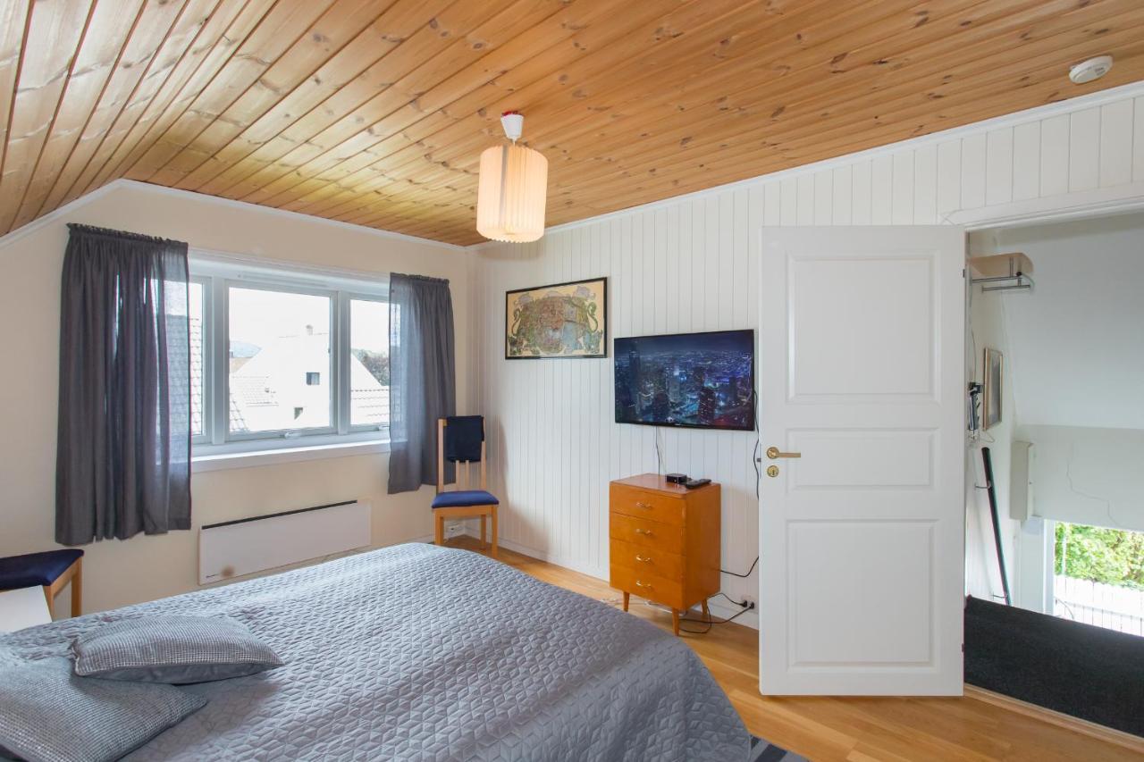 Mandal Apartment Mit Moeglichkeit Ein Boot Zu Benutzen Und Angeln Luaran gambar