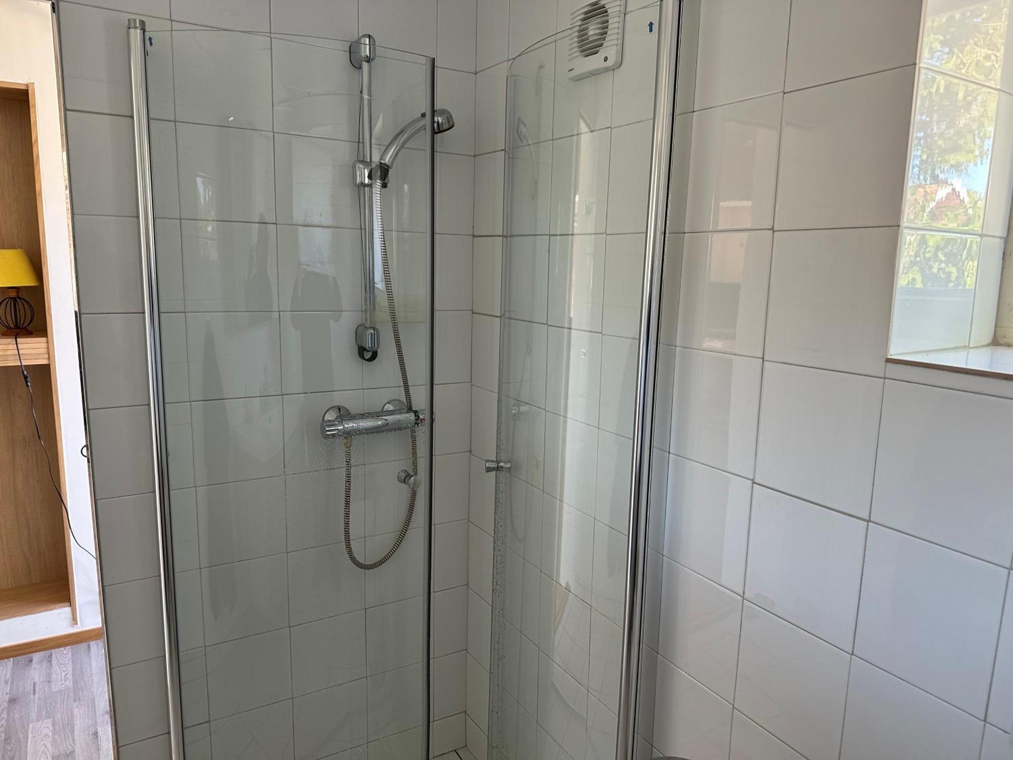 Mandal Apartment Mit Moeglichkeit Ein Boot Zu Benutzen Und Angeln Luaran gambar