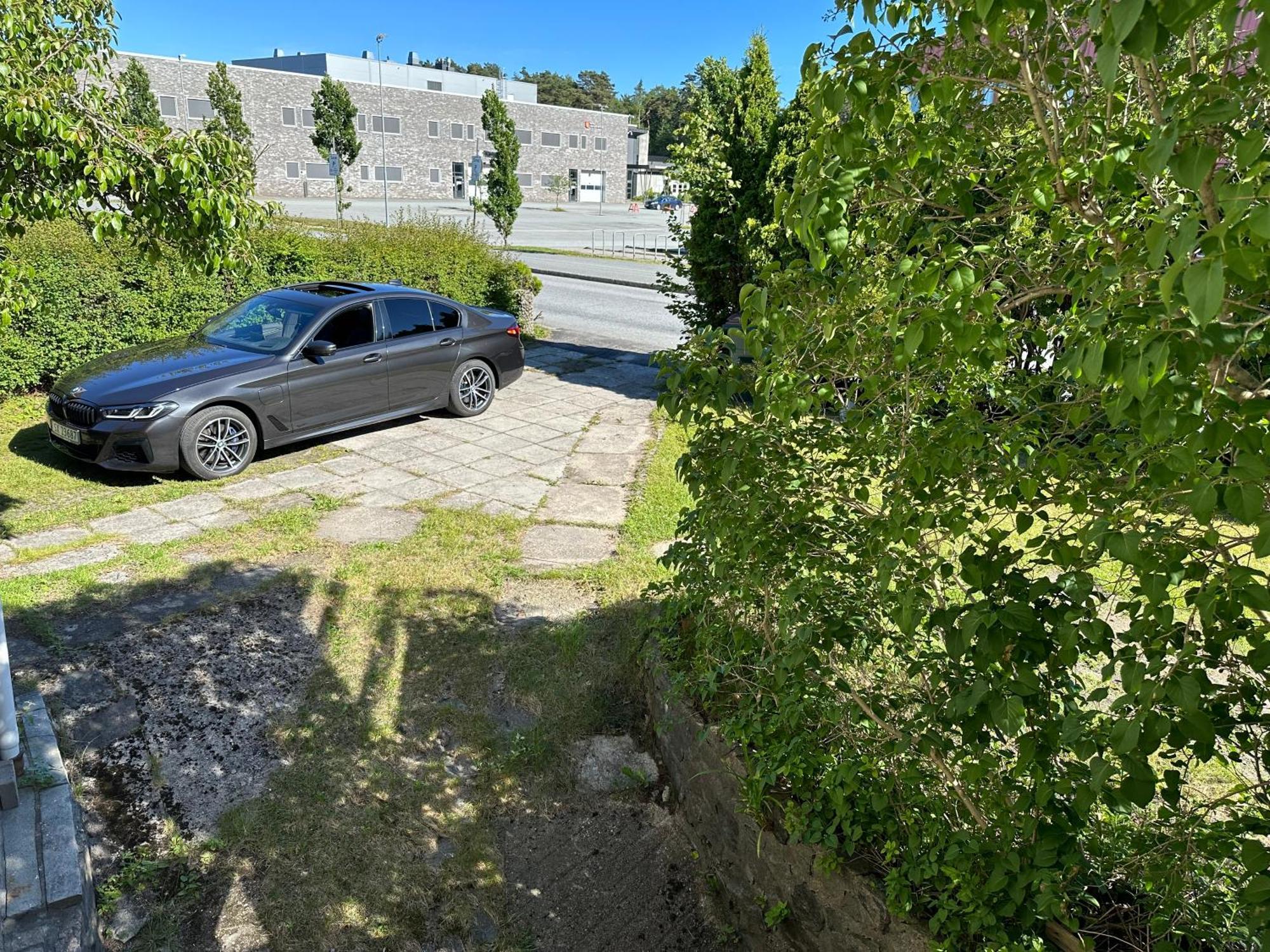 Mandal Apartment Mit Moeglichkeit Ein Boot Zu Benutzen Und Angeln Luaran gambar